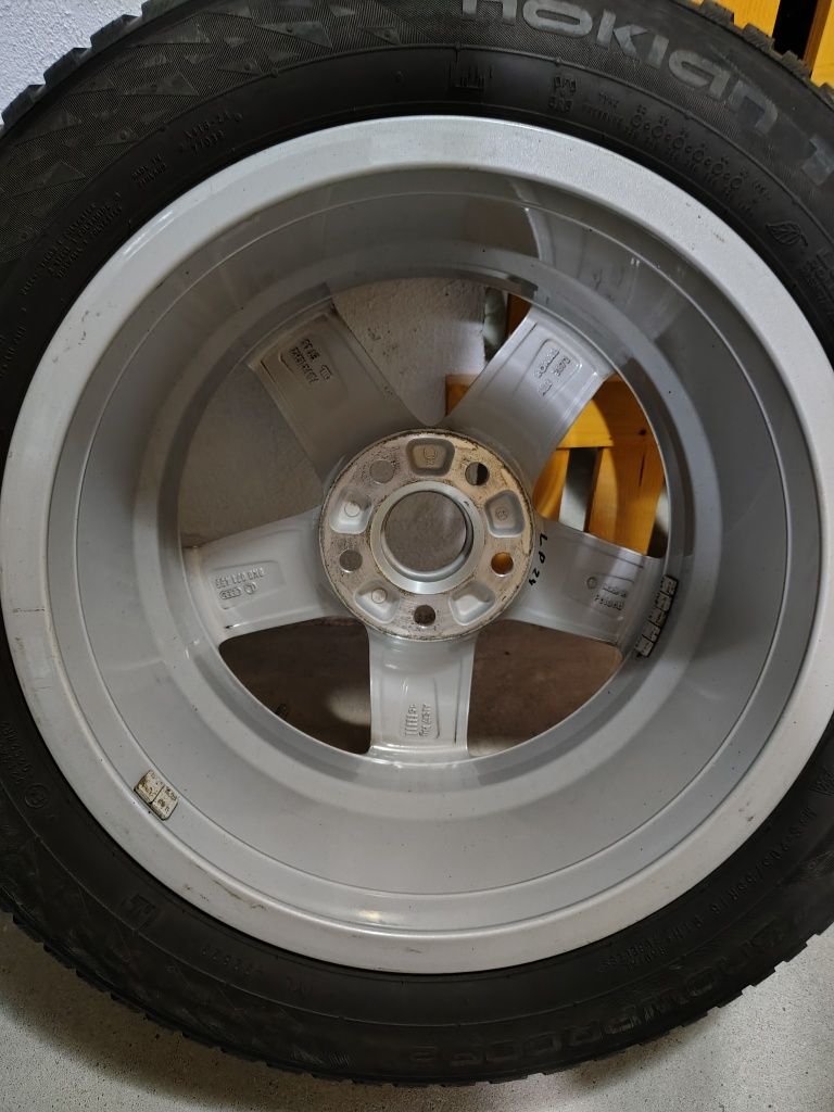Felgi z oponami zimowymi R16