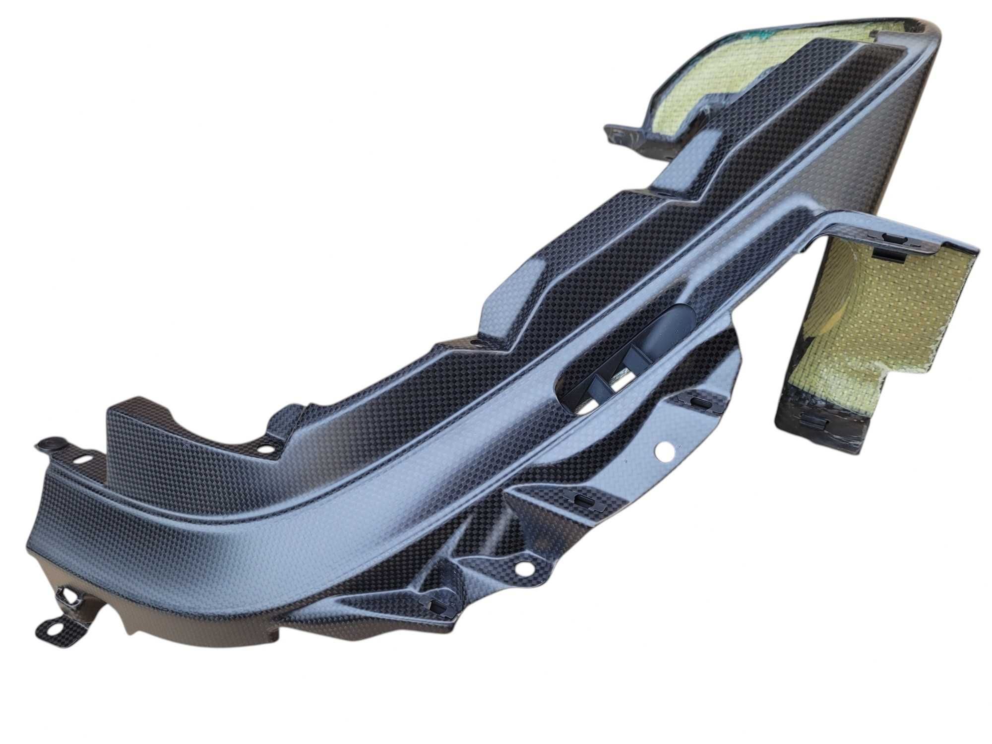 Ferrari 12 Cilindri - panel dekor deski konsoli dashboard trim CARBON