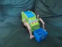 Pojazd ŚMIECIARKA do ciastoliny PLAY-DOH- zabawa w sprzątanie