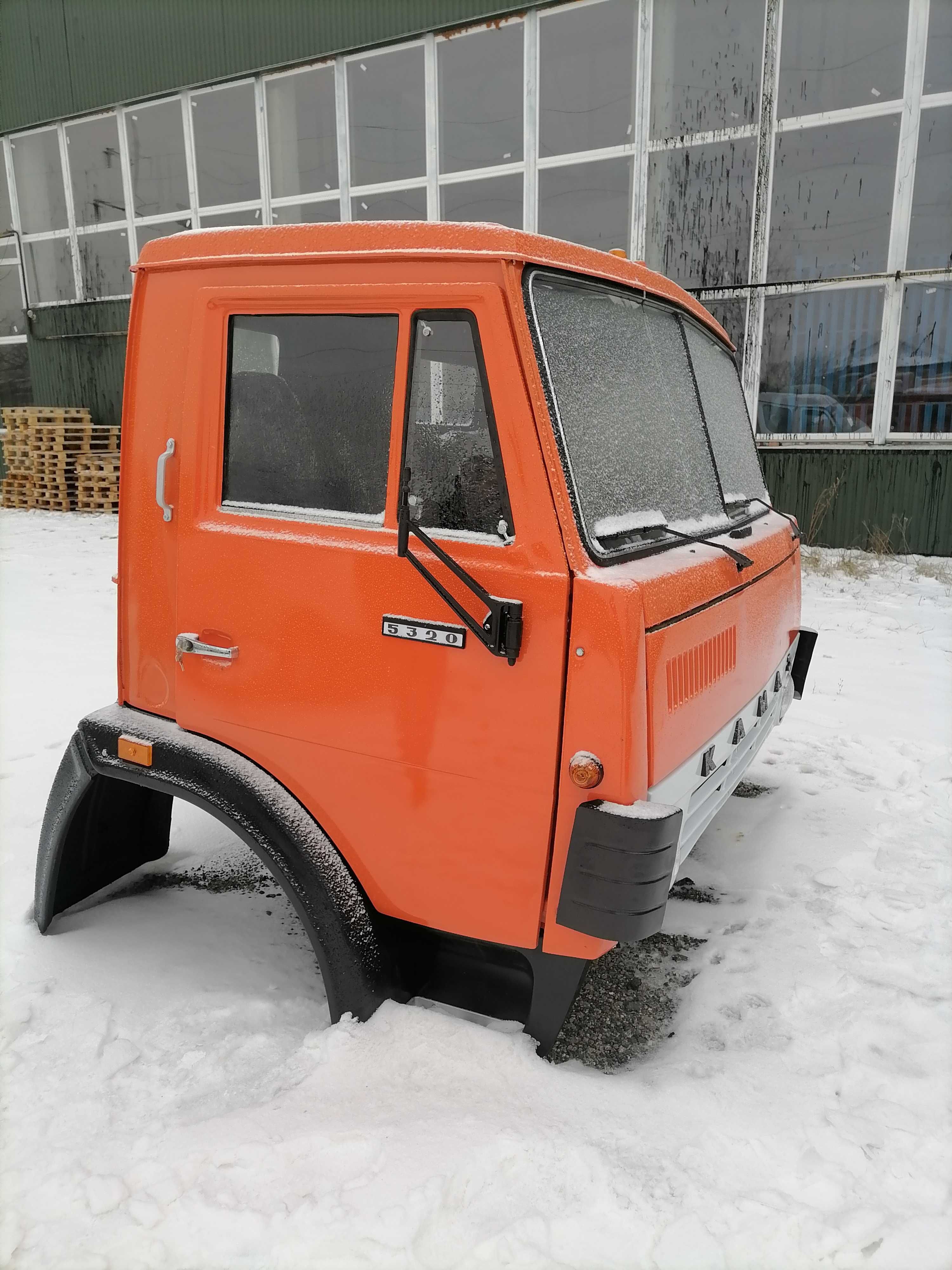 Кабіна Камаз першої комплектності.