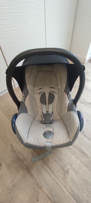 Fotelik Maxi - Cosi 0-13 kg + baza Maxi - Cosi EasyFix