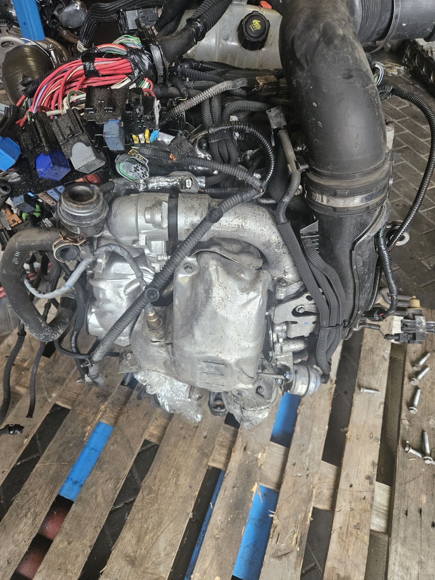Silnik 1.6 DCI Biturbo Opel Vivaro B R9MD452
