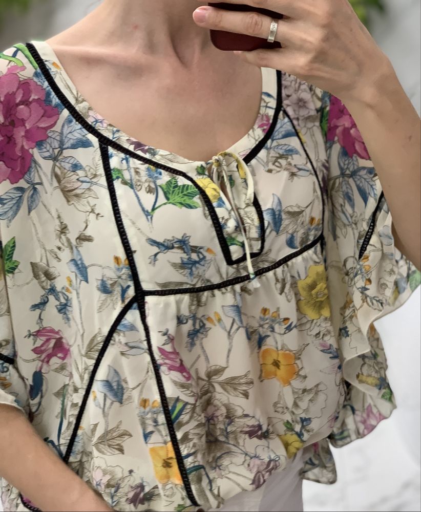 Bluzka w kolorowe kwiaty kroj kimono falbanki na lato do pracy 44