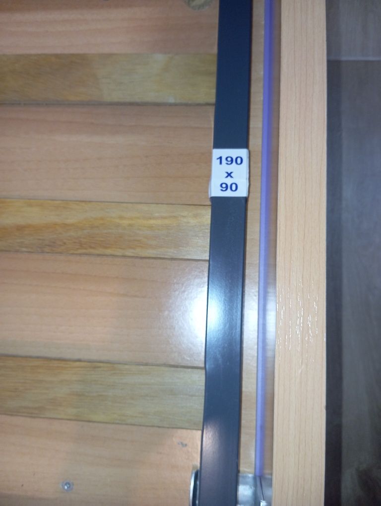 Cama com 4 gavetas