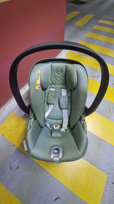 Ovo Cybex Cloud T I-Size Plus/leaf Green-Dark (como novo)