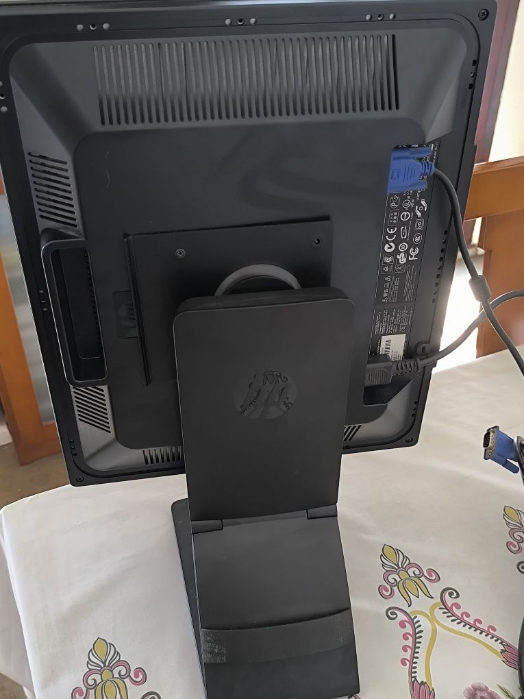 Monitor HP L1950