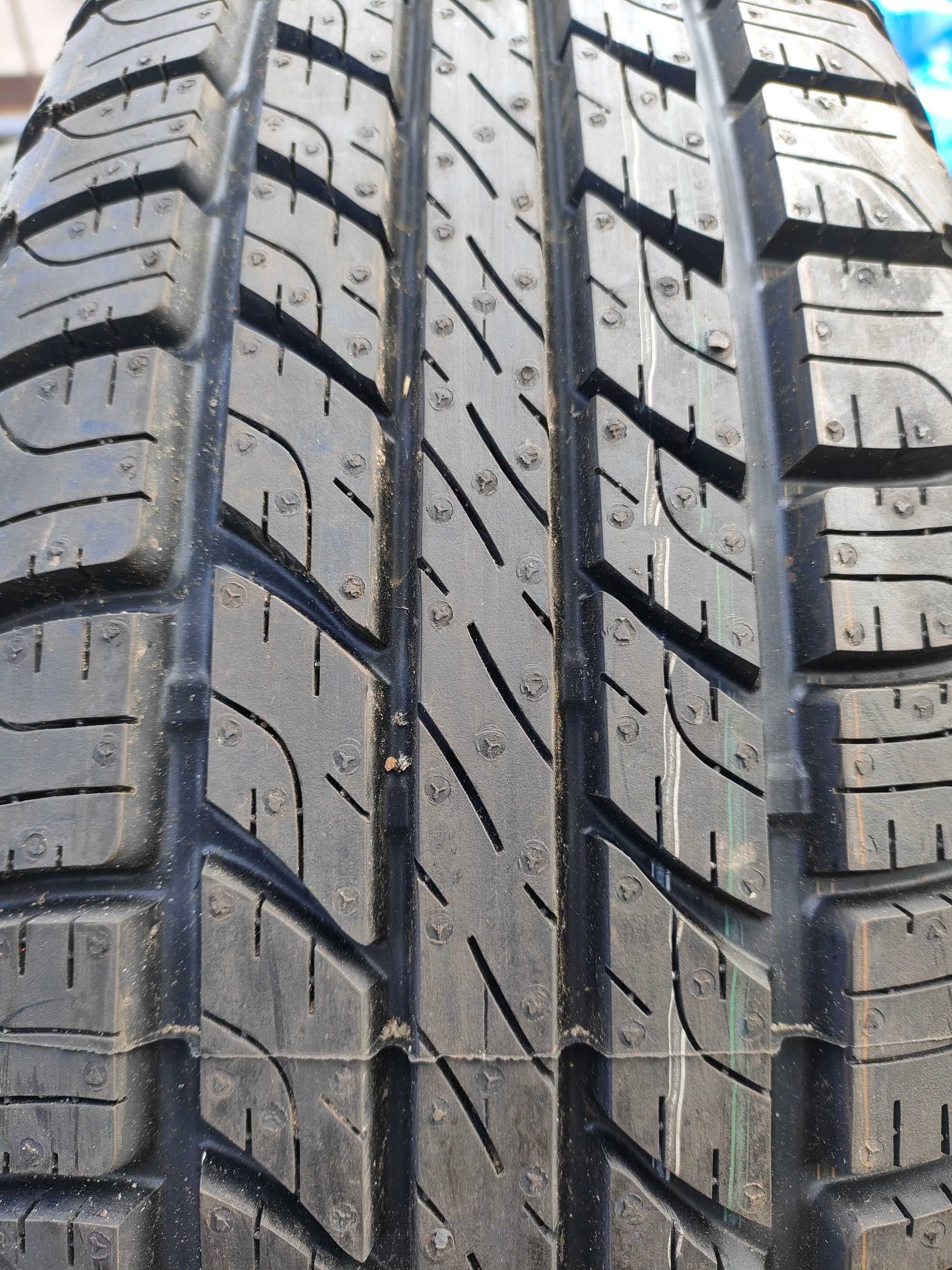 Goodyear Wrangler All Weather 215/70/16 nowa