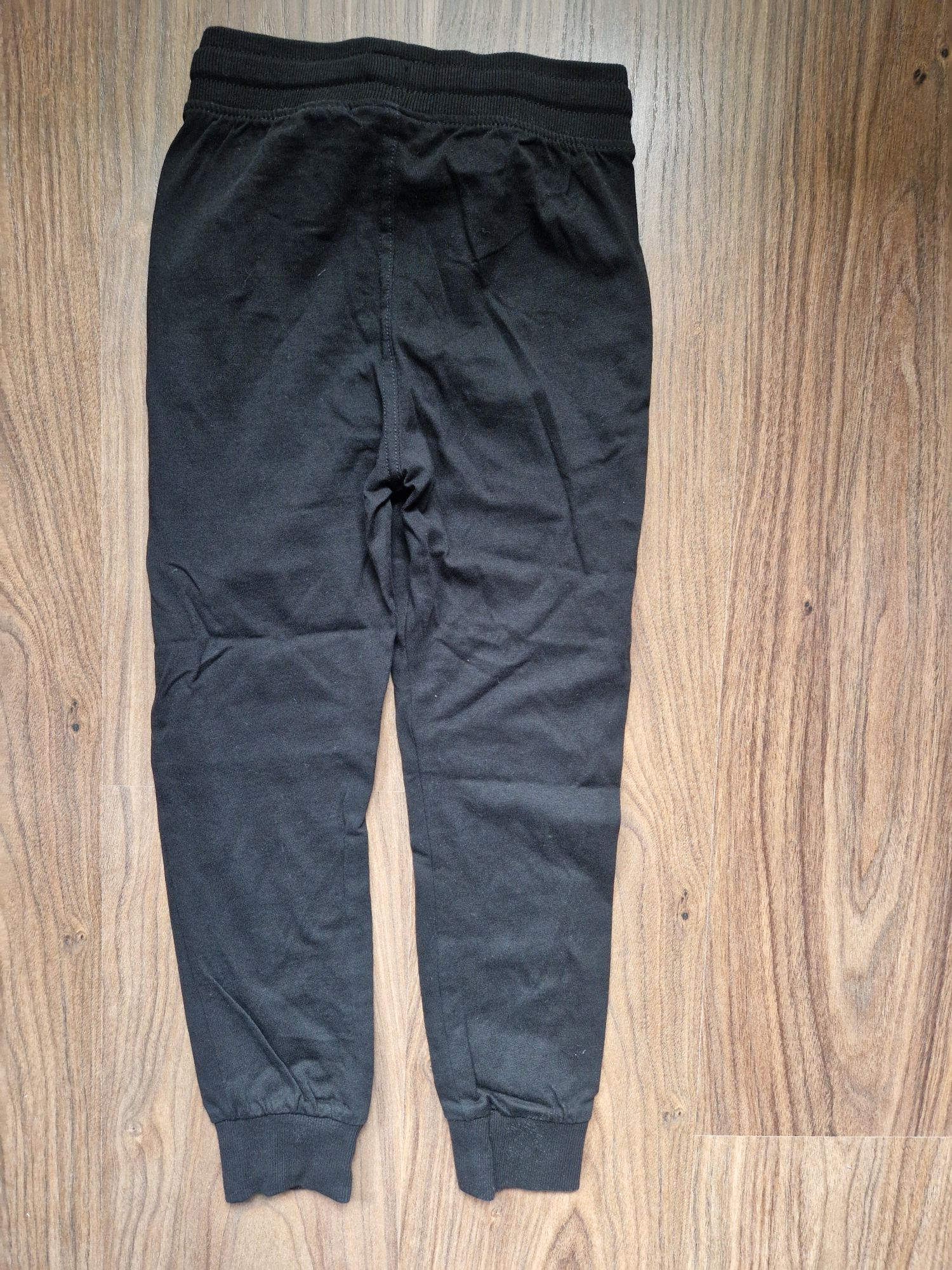 Joggery firmy H&M rozm. 122