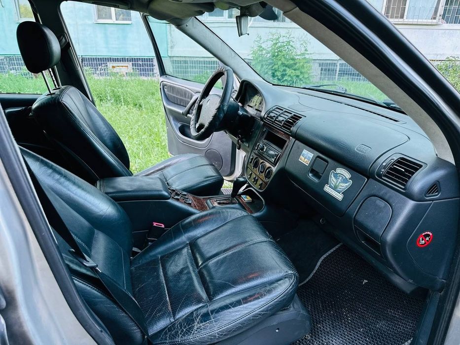 Продам Mercedes Benz ML 2.7 TDI сел поехал