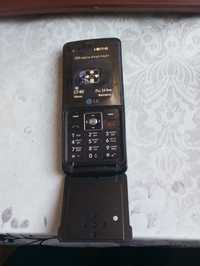 Продам телефон LG KM380