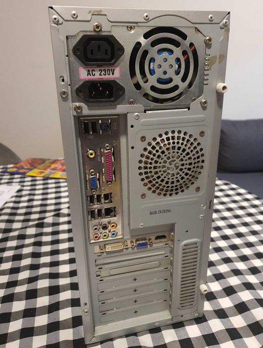 PC barato Asus Intel Quad Q8200 - 6Gb Ram - 256Gb SSD - Porto