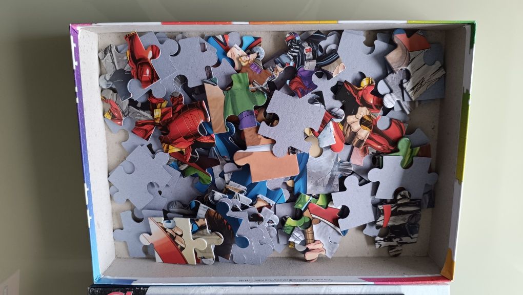 Puzzle Marvel 104 peças