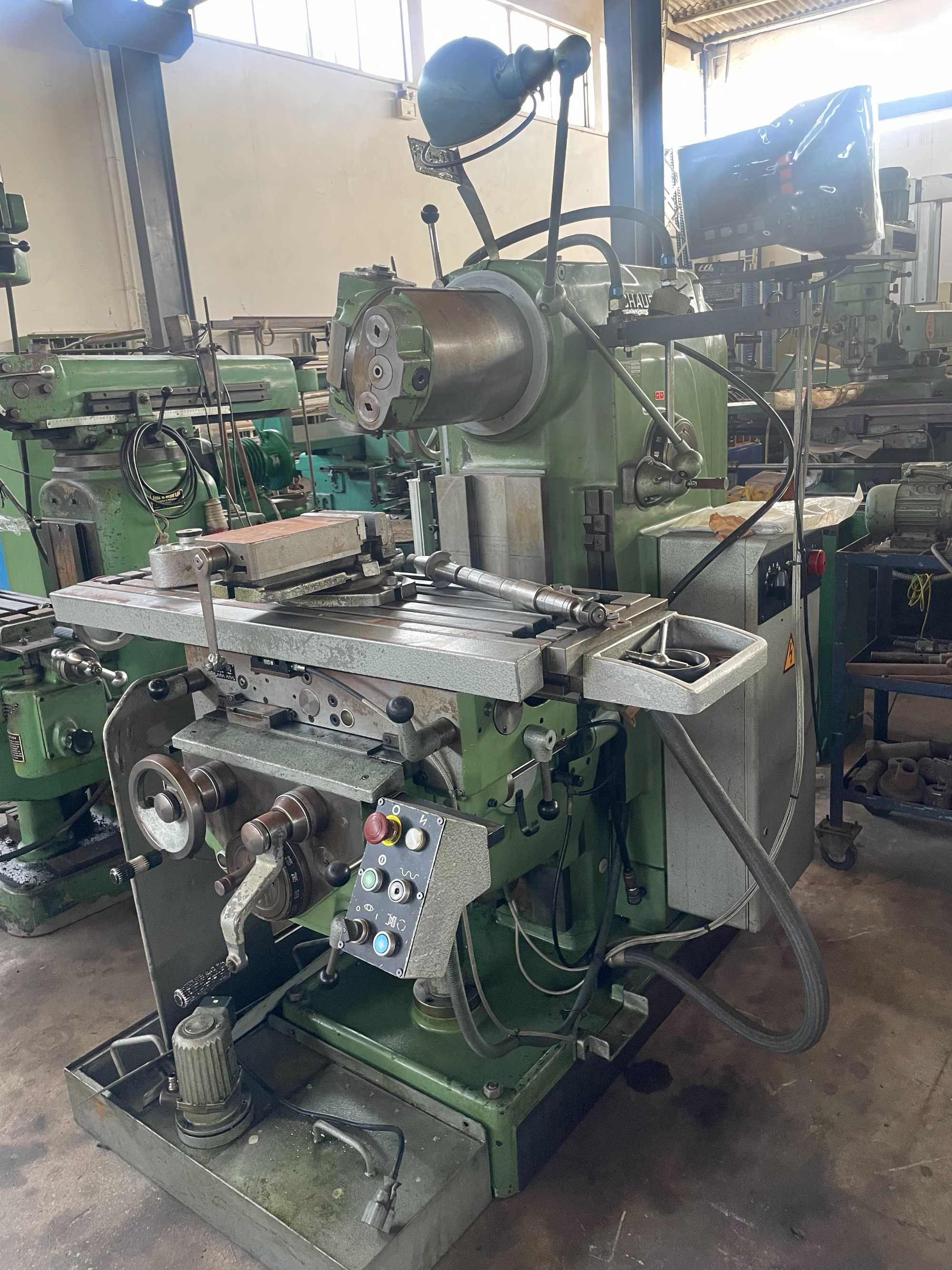 Fresadora universal SCHAUBLIN 53N