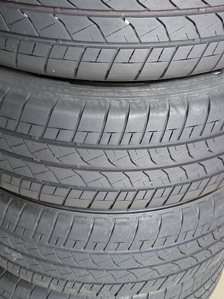 Шини 215/60R17C Bridgestone duravis