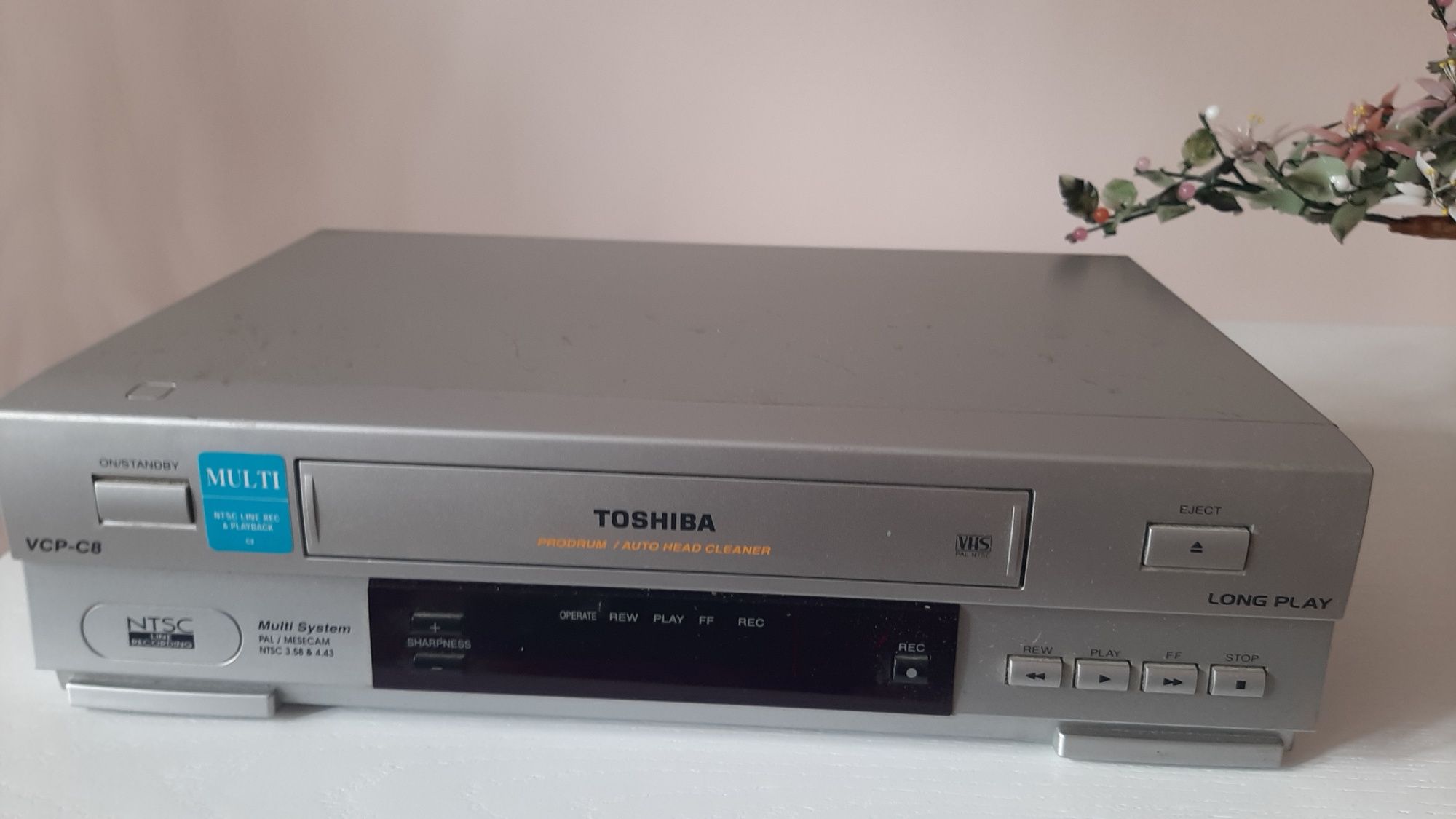 Відеоплеєр-TOSHIBA VCP-C8 касетний б/в