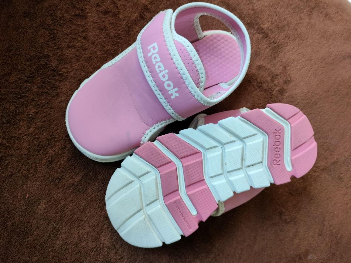 Sandałki Reebok roz. 26,5