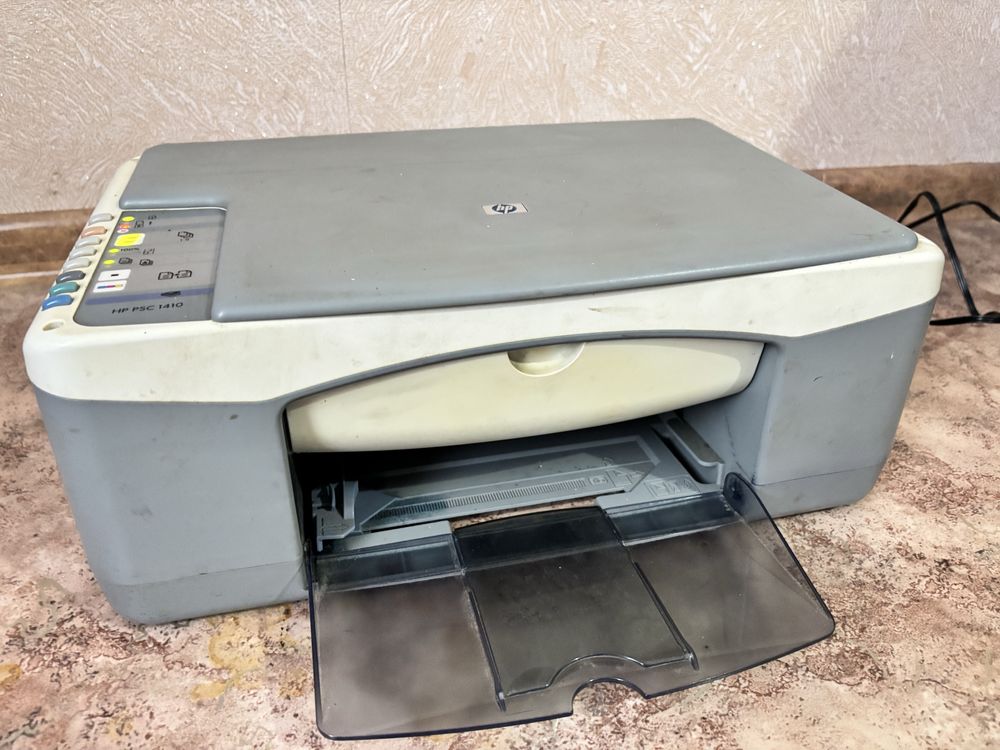 Продам мультипринтер HP PSC1410