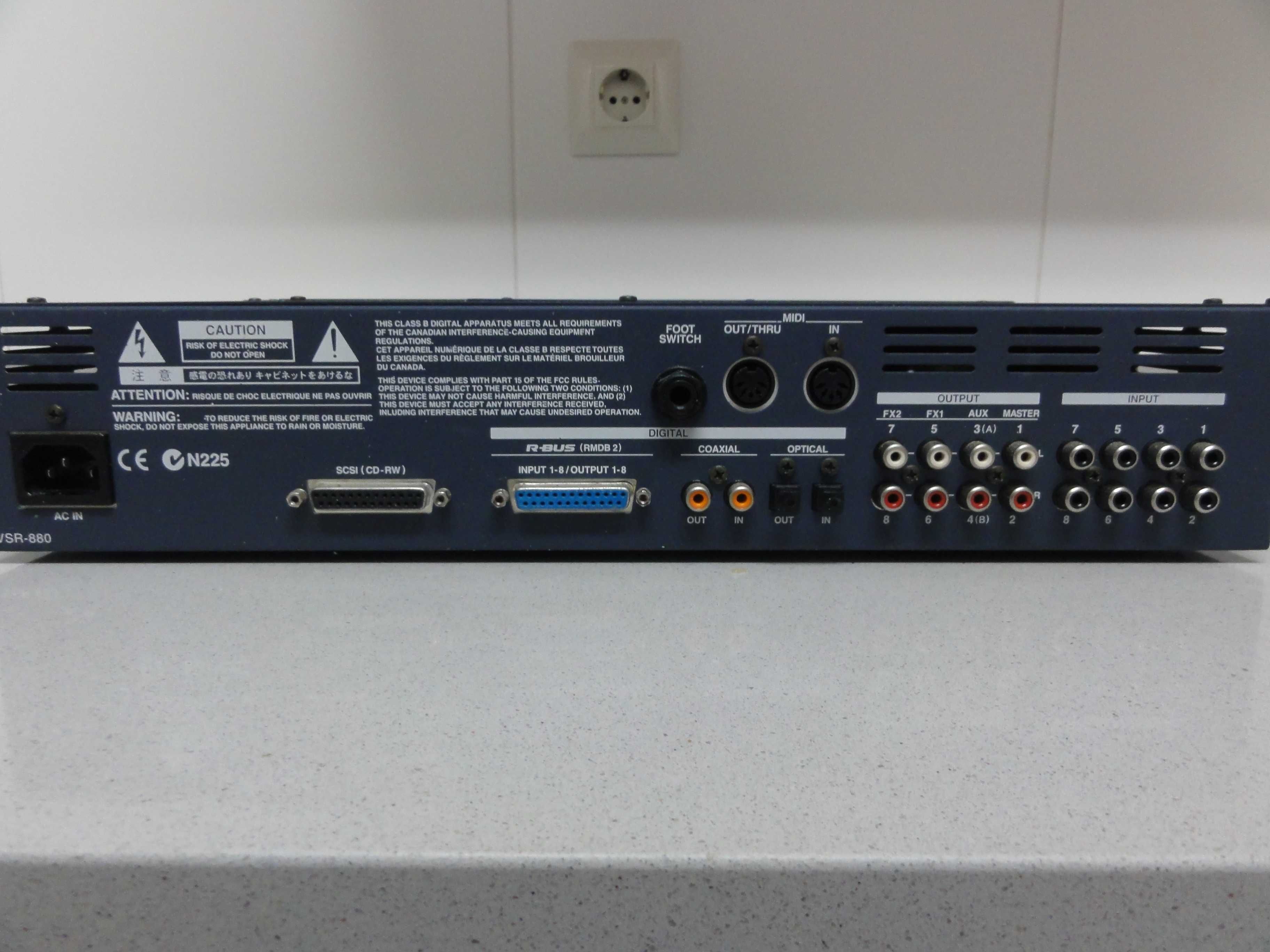 Roland VSR-880 - Gravador Digital
