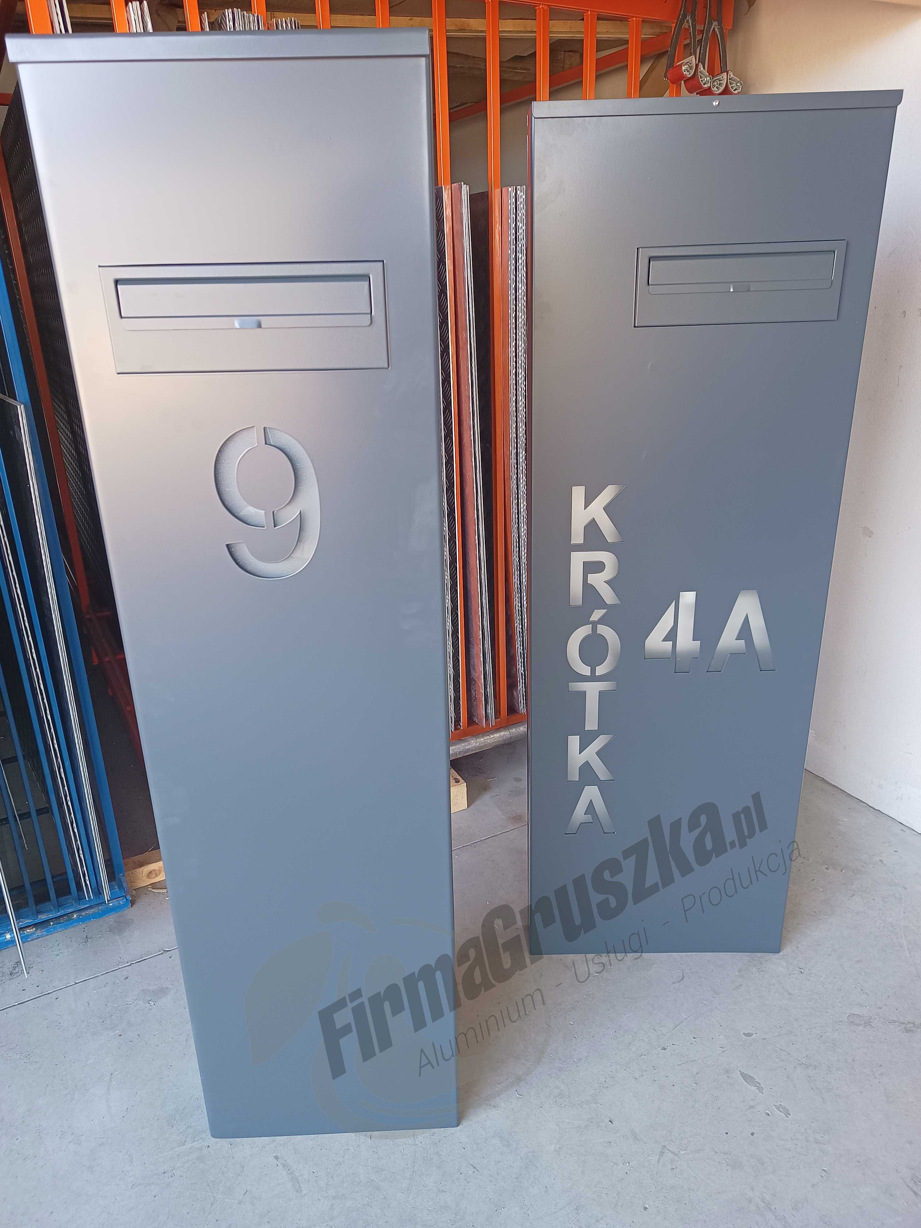 Słupek multimedialny, multibox, mailbox, brama nowoczesna, panel, LED