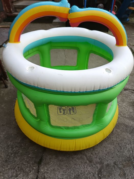 Kolorowy kojec dmuchany dla dzieci 109 x 104 cm
