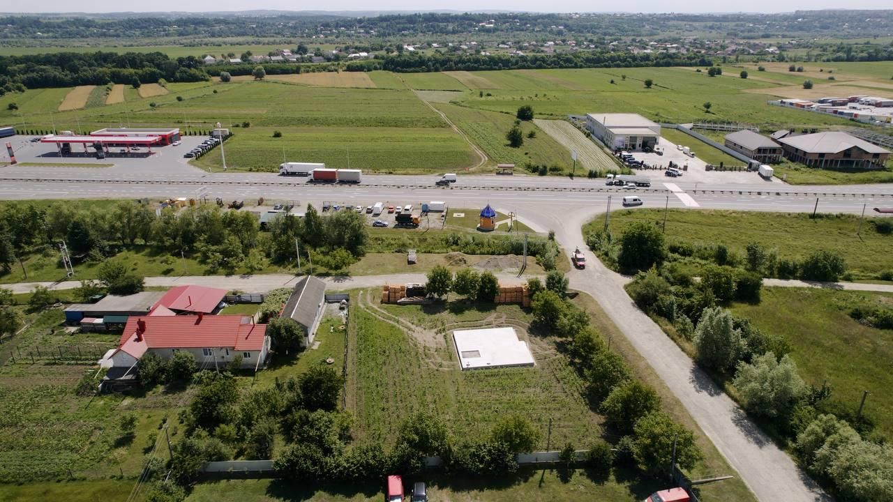 Оренда комерції 300 м² в Остриці