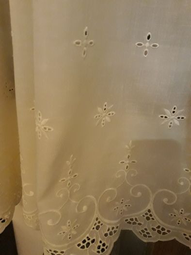 BAIXA PREÇO - Conjunto cortinados e sanefa