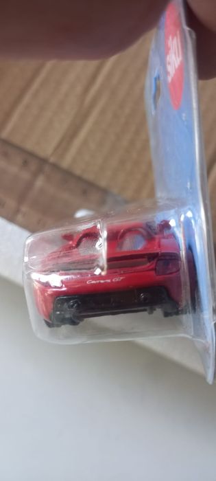 Porsche carrera GT siku