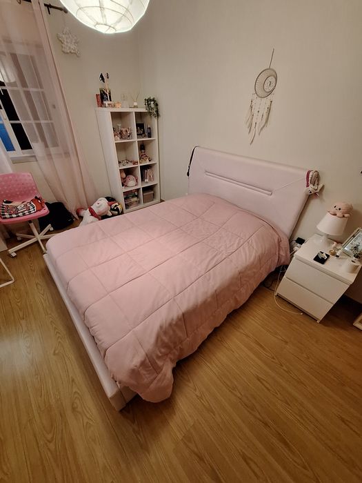 Vendo cama estofada Rosa