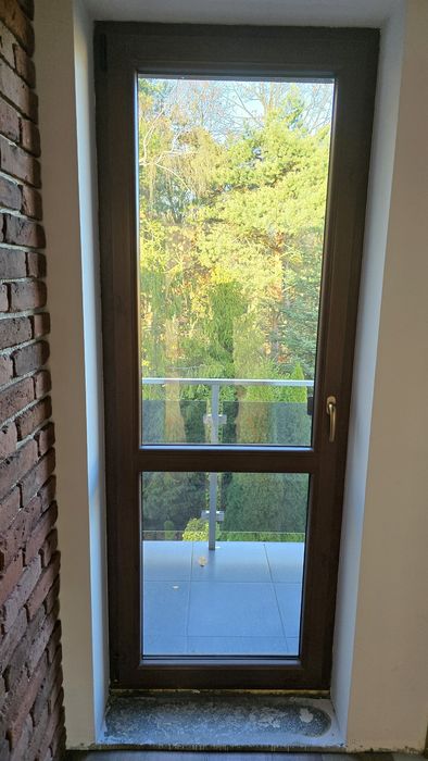 Drzwi  balkonowe PRAWE