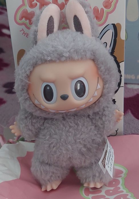 Oryginalna Labubu Sesame Bean szara Exciting Macaron Pop Mart tanio