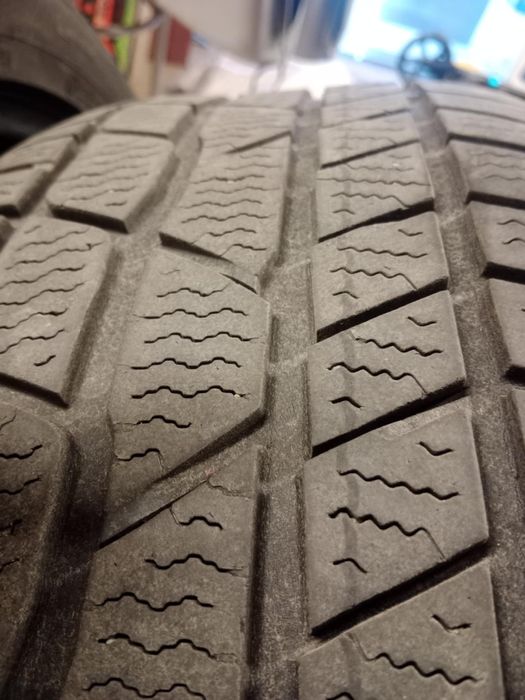Opony zimowe 235/45 r19