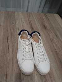 Buty sportowe pull&bear