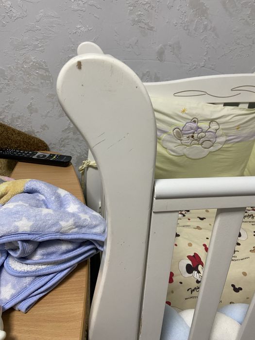 Дитяче ліжечко Veres з маятником та шухлядою