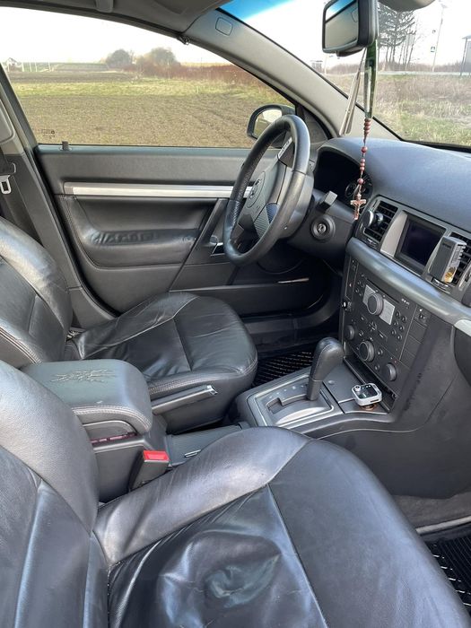 Легковий автомобіль