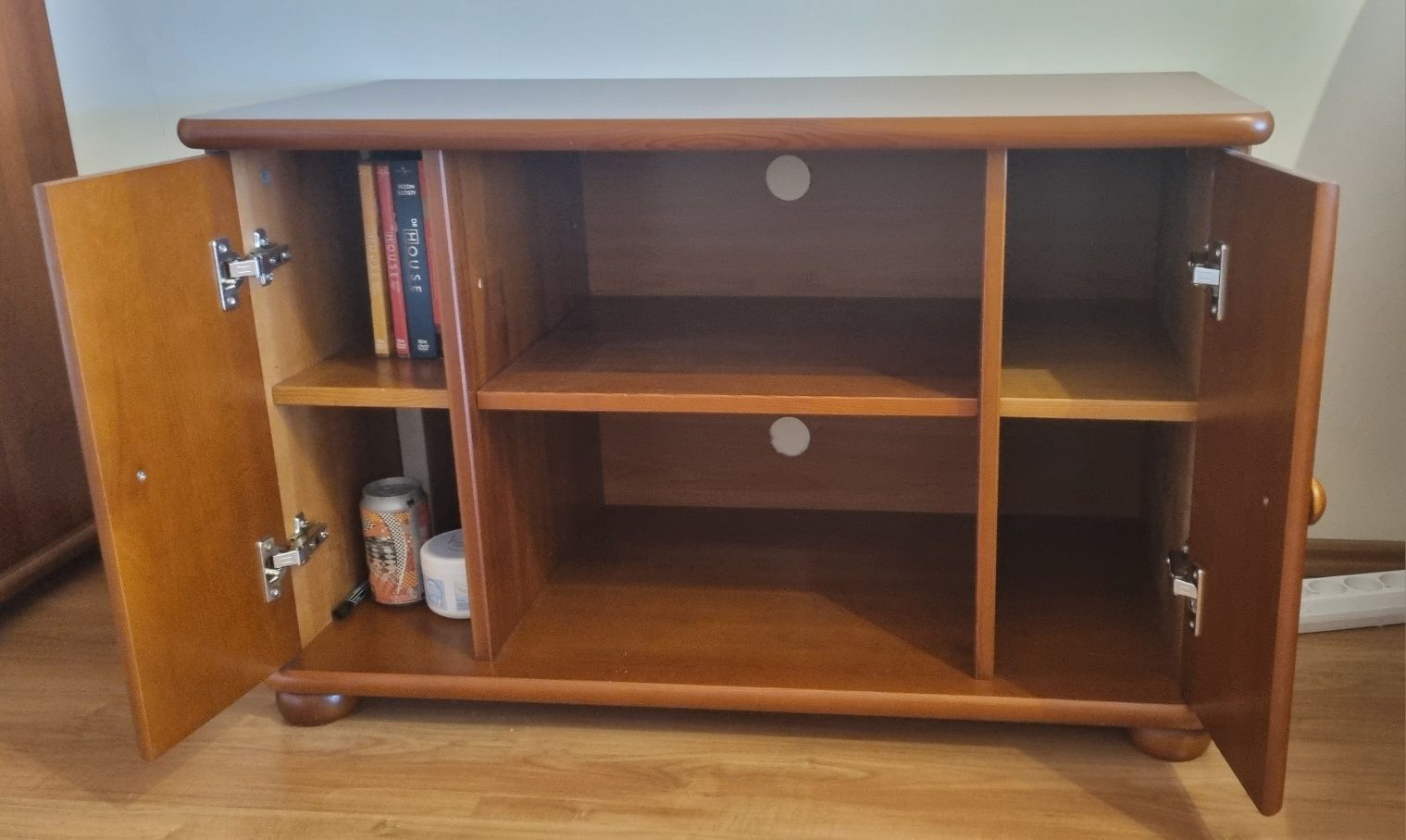 Szafka pod telewizor