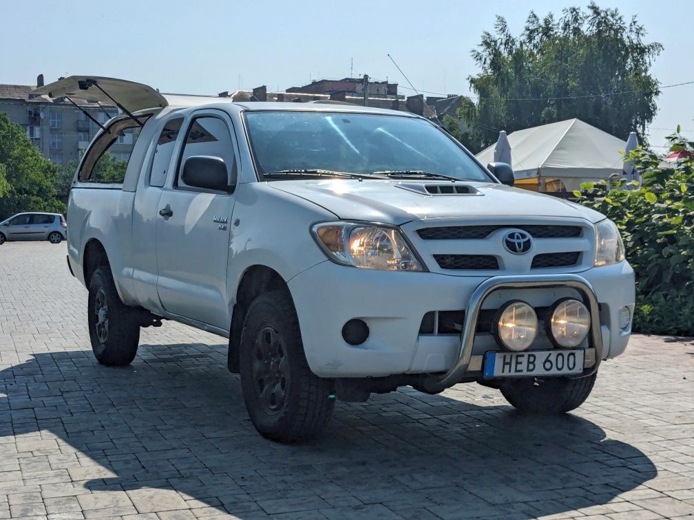 Toyota Hilux 2007рік в Україні обслужений