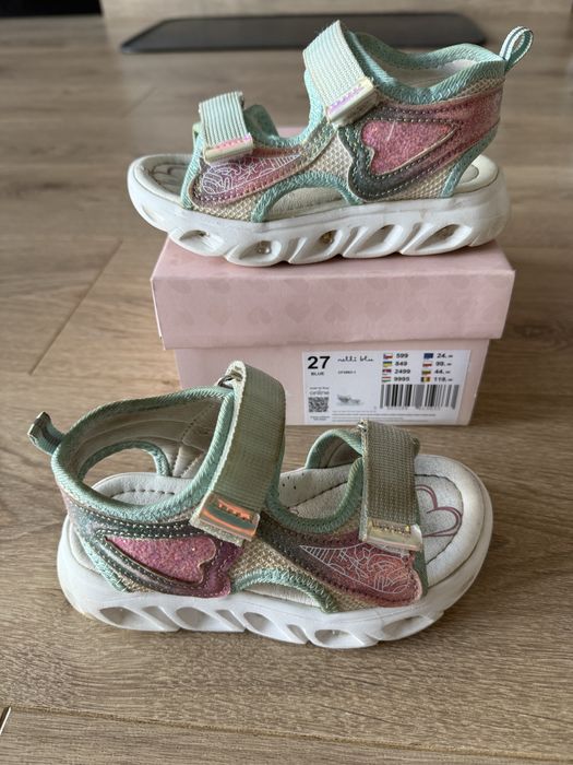 Sandałki dziewczęce Nelli Blu świecące r.27 sandały na rzep