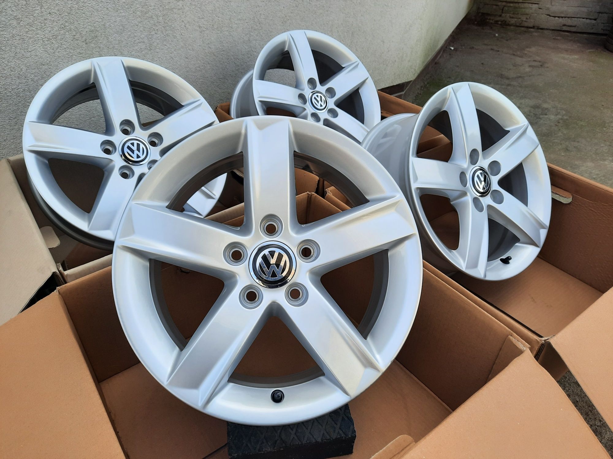 ALUFELGI NOWE VW 16 5x112 Turan Passat Golf Jetta T-Roc Eos Scirocco