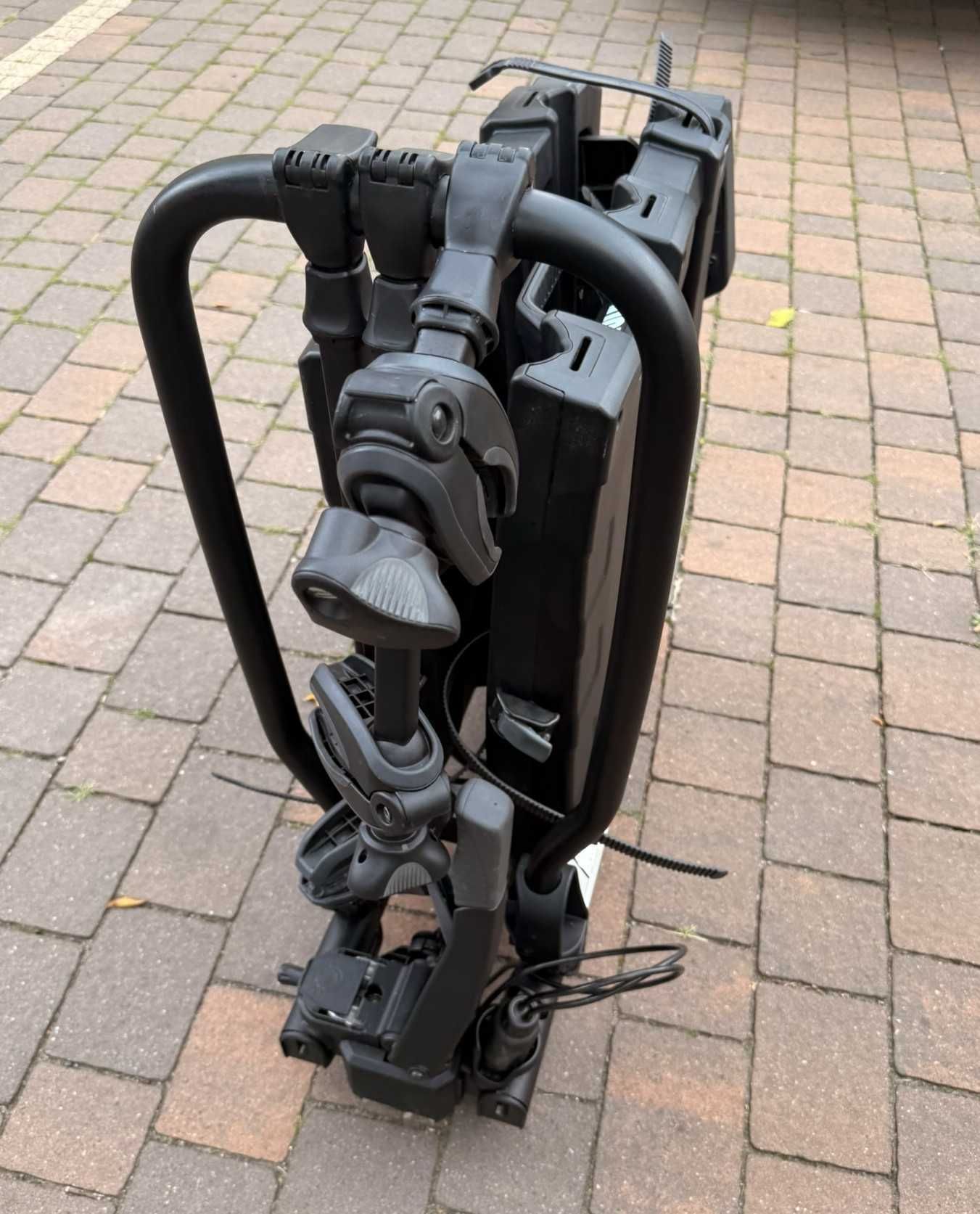 Bagażnik rowerowy Thule EasyFold XT3 - na 3 rowery
