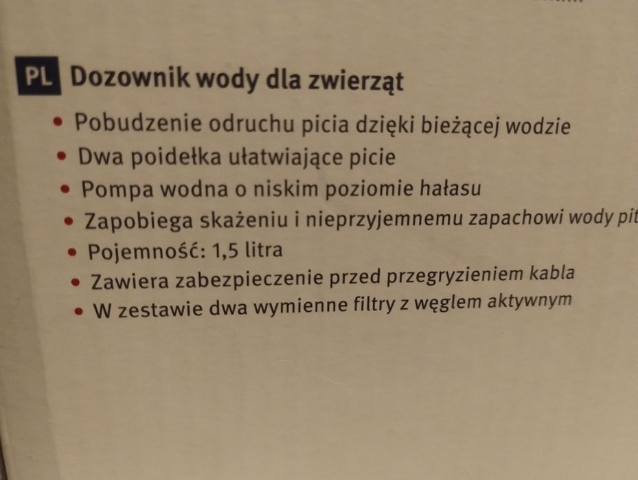 Dozownik wody dla zwierząt.Nowy.