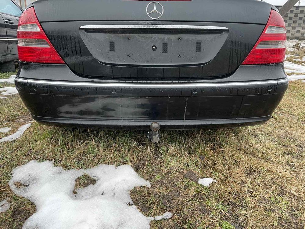 Кришка Багажника Mercedes W211