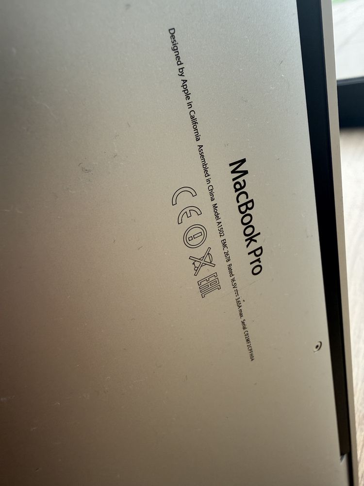 MacBook Pro (A1502)