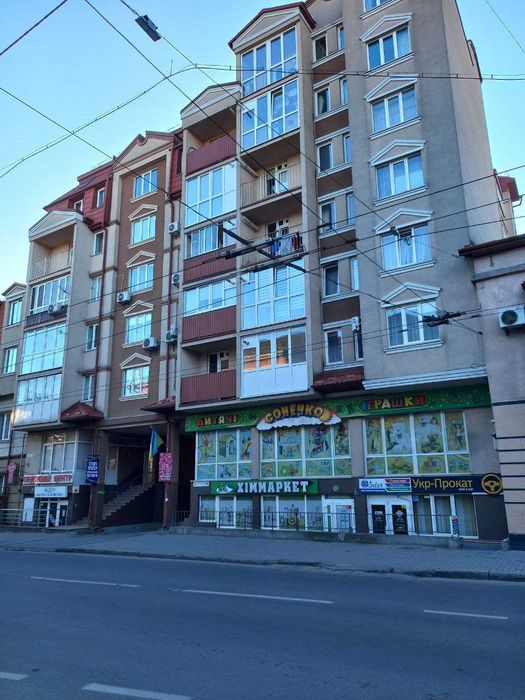 Оренда двох кімнатної квартири вул.Богдана Хмельницького 9/А центр!