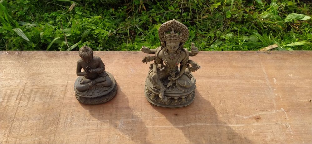 Vendo estas lindas estatuetas