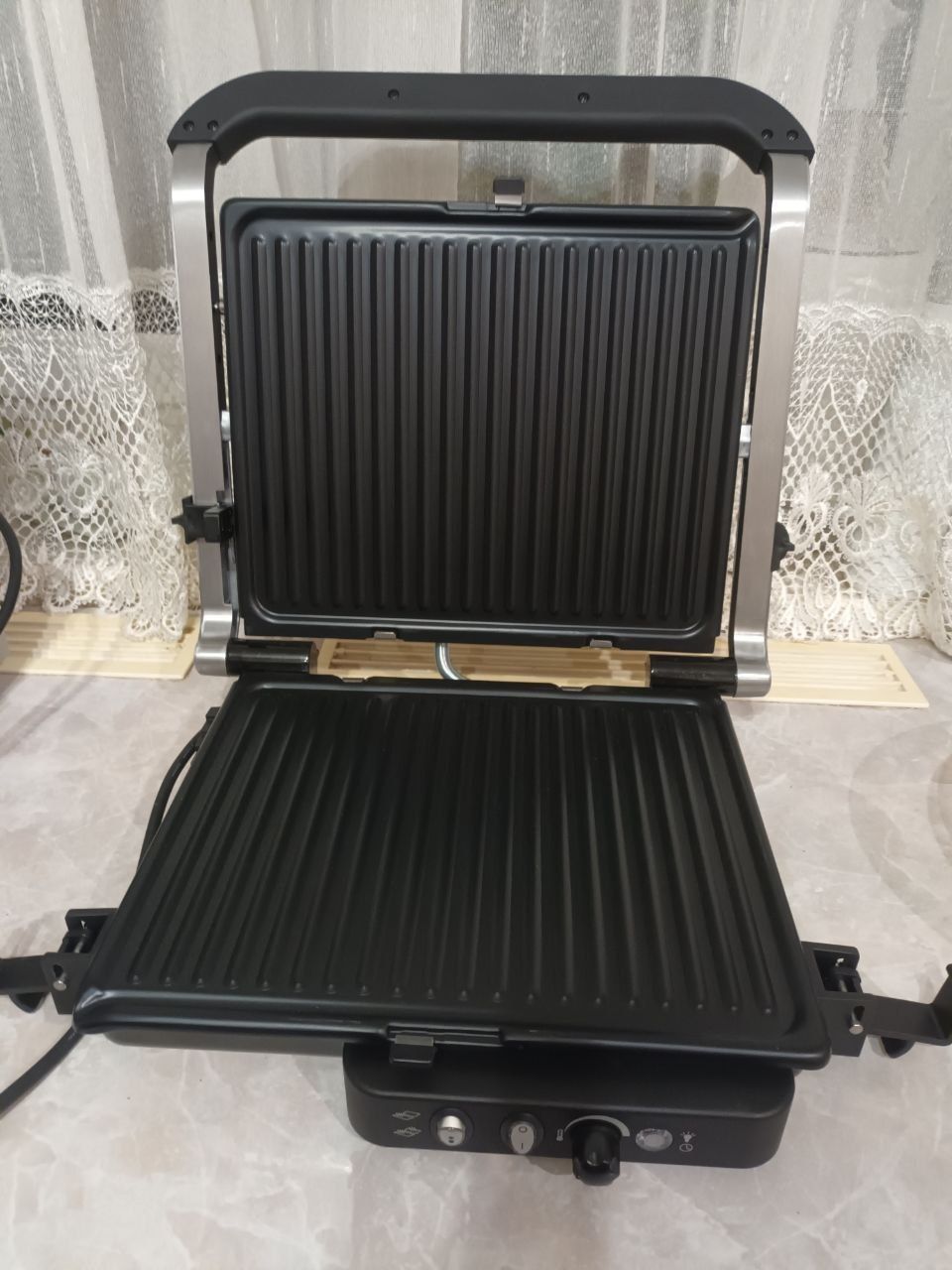 Електрогриль Grundig CG5040