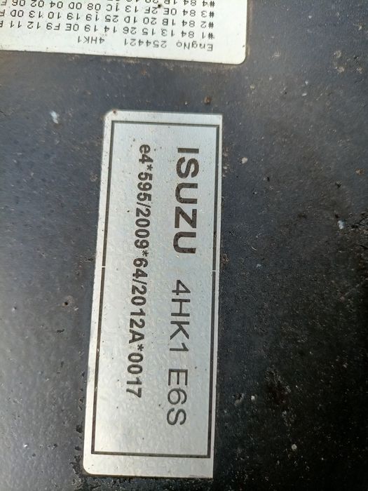 Motor Isuzu 5200 (4hk1)