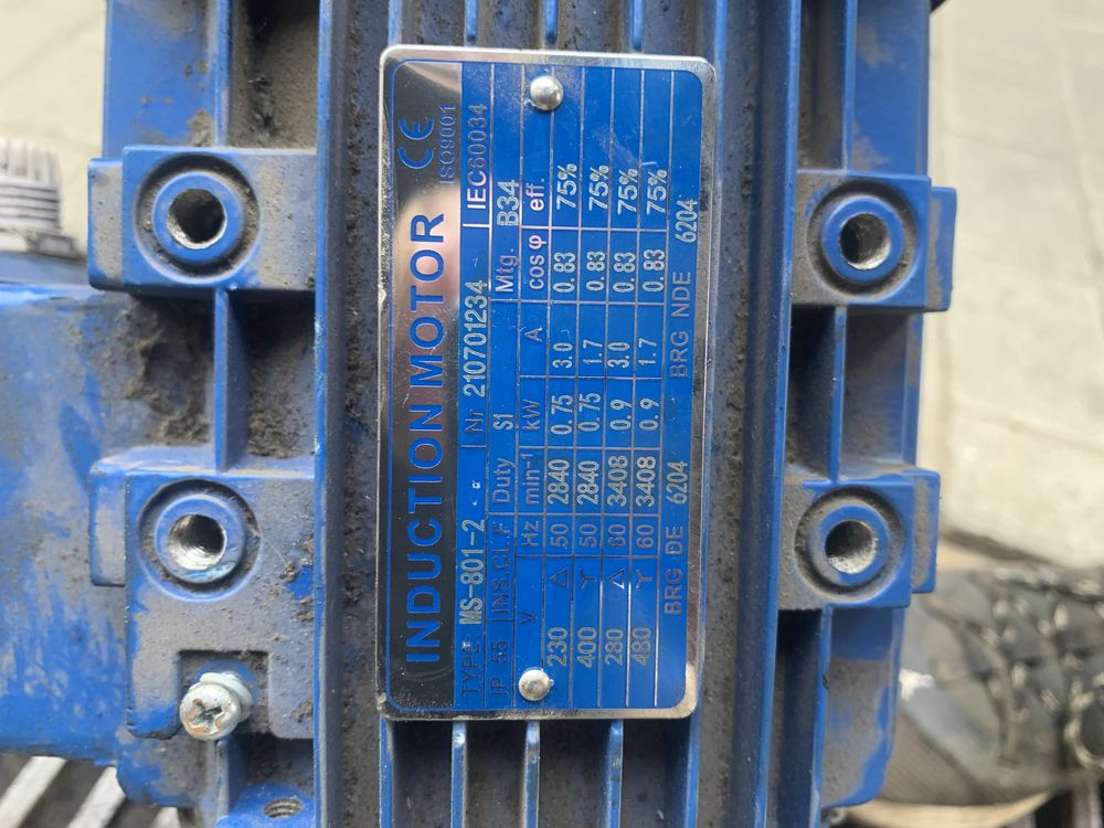 Мотор-редуктор 112об 1,5kw Varvel