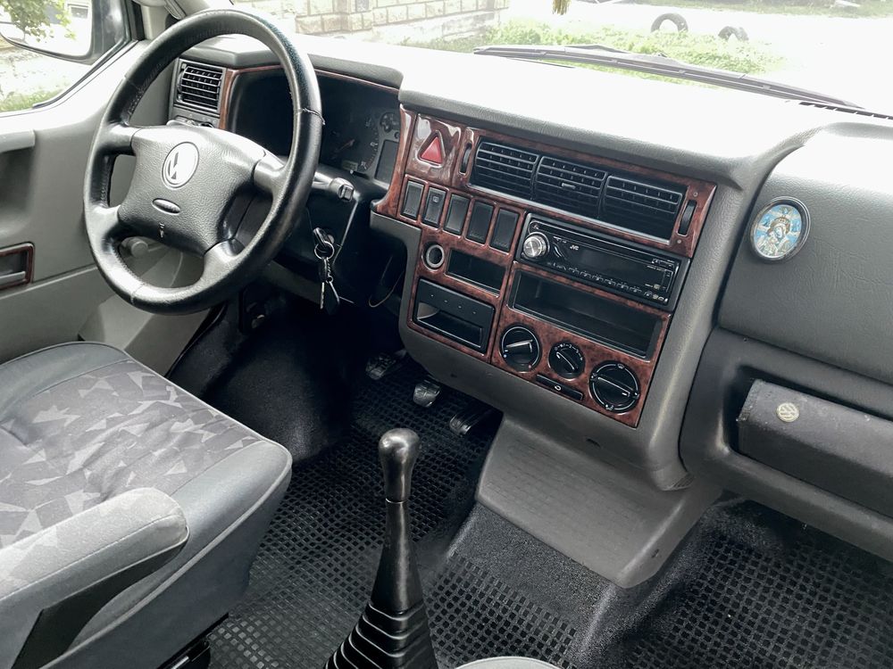 Фольцваген Транспортер Т4 2,5TDI пасажир