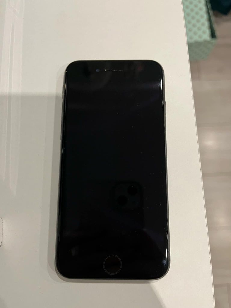 iPhone 8 256 GB plus gratisy
