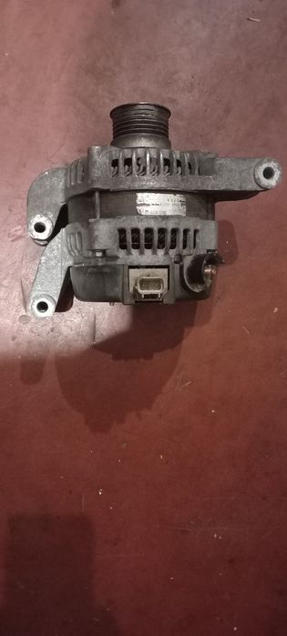 Продається генератор від форда